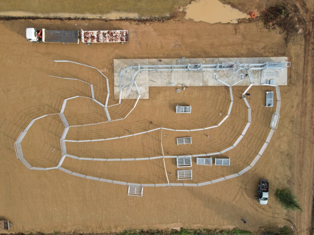 Algar 3m steel kraal panel for cattle handling Algar 3m staal kraalpaneel vir beeshantering