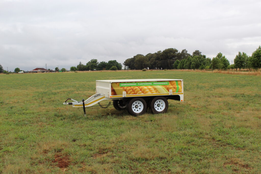 2,7m trailer with drop sides